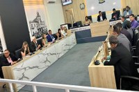 Legislativo aprova projeto que autoriza a delegação dos serviços de iluminação pública do Município 