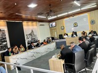 Câmara realiza terceira sessão do mês